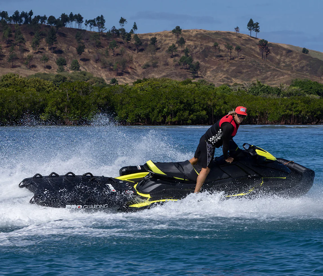 Titan Sled Black. Built for Real Conditions.